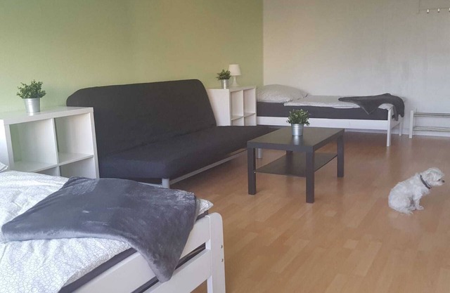 1A apartment 85m2 -up to 6 persons with balcony and elevator fast WLAN