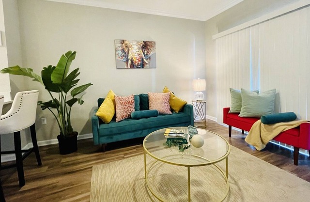 ** 1Bdr, 1Bth Furnished Luxury Oasis **