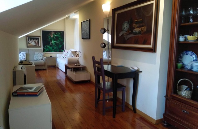 1BDR apartment renewed, historical Lisbon - Rua da Prata, Last floor with lift