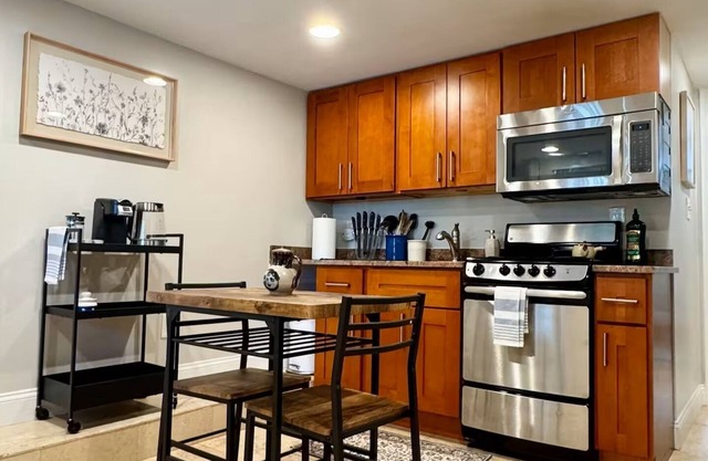 1bed Park View Apartment — 5 min walk from Metro!