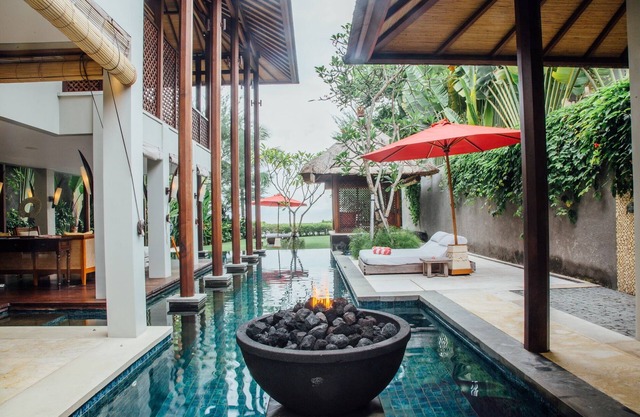 1BR Beach Front Villa - 10Min Drive To Bali Zoo! W/Swimming Pool!