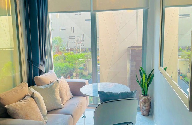 1BR-BTS Nana 200m-Luxury Sky Infinity Pool&Gym