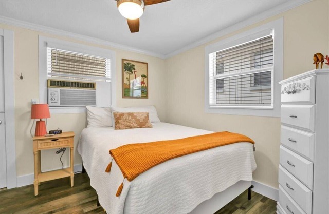 1BR Haven | Downtown Comfort + Queen Bed Harbor