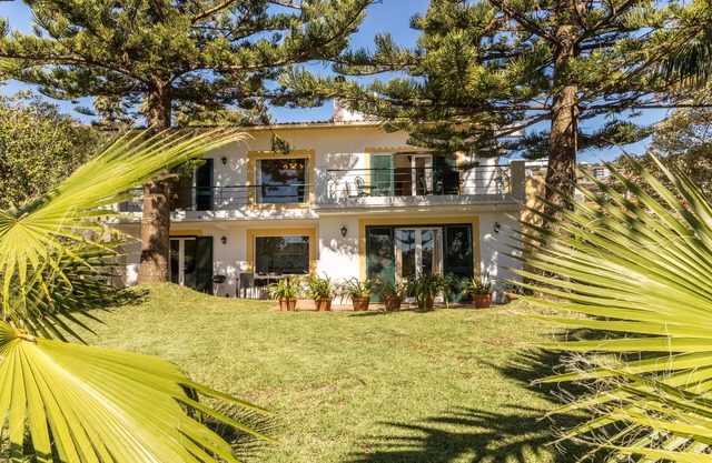 1st floor apartment 'Villa Echium T2' with two bedrooms and shared garden
