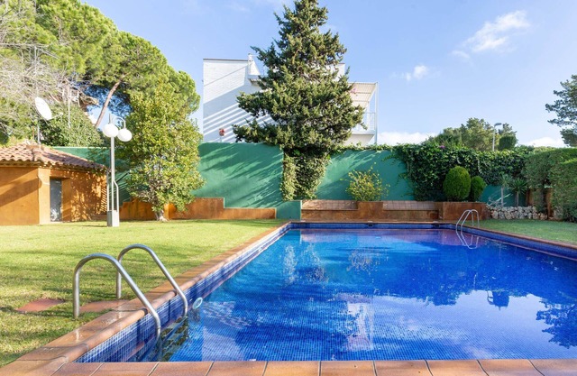 1VICK 01 - Beautiful house in a quiet area with pool near the beach of Calella de Palafrugell