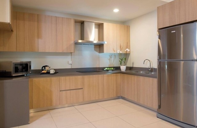 2 + 1 Bedroom Lakeview Deluxe Suite #10