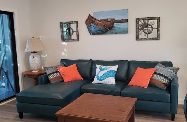 2/2 condo daphne Al.