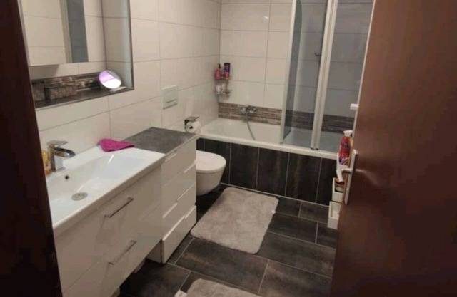 2,5 Zimmer Ferienwohnung mit Balkon in Ruhiger Lage