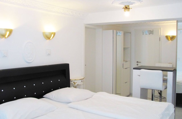 2 | Accommodation - Apartment Storchenfärbe