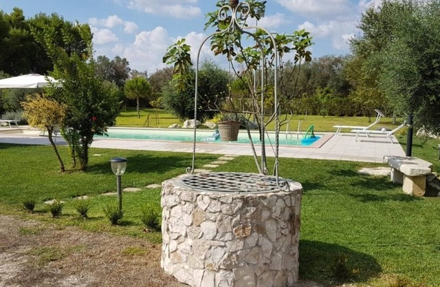 2 apartments in Villa with Pool - Total of 10 beds available