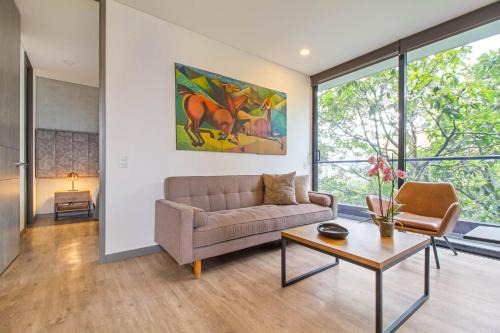2 Bdr Suite W2 AC Poblado, Medellin