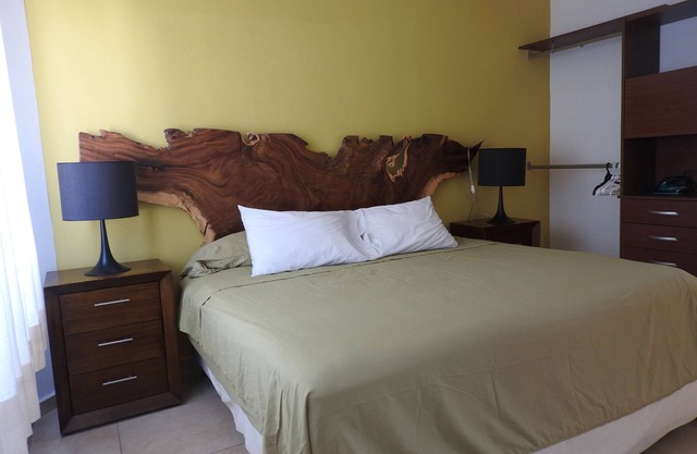 2 bedrooms + studio, 2.5 bathroom,