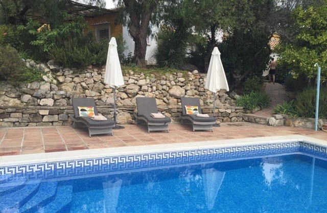 2 beautiful Casitas in Periana, with spectacular views to Lake Vinuela.