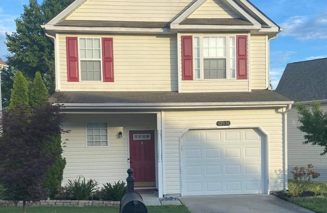 2 bed 2.5 Bath House in Ballantyne Area . Come and Stay at our Home and Enjoy cl