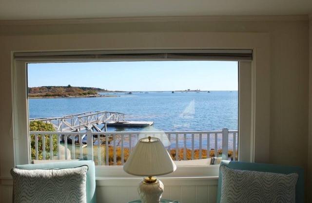 2 Bed 2 Bath Luxury Cottage With Ocean/Lighthouse View Monthly Rental Only