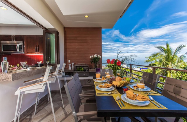 2 bed 2 bath Ocean View Suite · R301