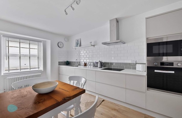 2 Bed - Apartment No. 1 Windsor Villas