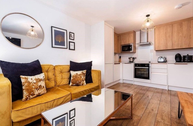2 Bed | Central Hull | FREE Parking