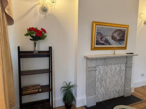 2 Bed Flat - Sleeps 4 - Parking - Wifi