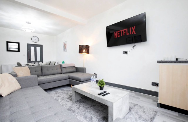 2 Bed House in Horwich