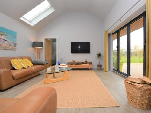 2 bed in Lincoln 53878