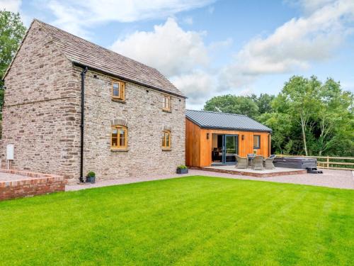 2 Bed in Longtown 79176