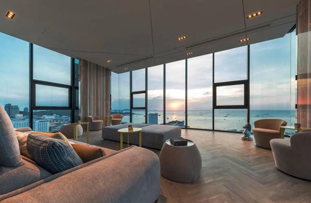 2 Bed Room, Large Living Room @ Central Pattaya