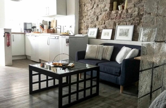 2-bed studio - historical charm and design - Living-in-History