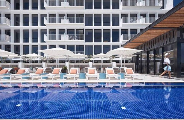2-Bed with Pool, Gym, Parking and Balcony