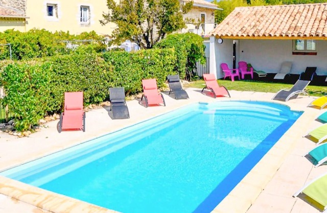 2 bedroom accommodation in St-Paul-trois-Châteaux