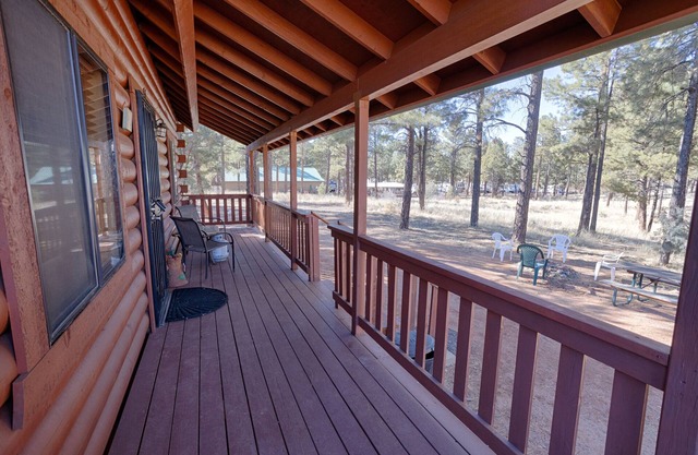2-bedroom 1- bathroom cabin for a family get-away