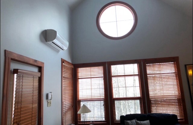 2 Bedroom, 2 Bathroom Condo in Les Eaux, hot tub and sauna