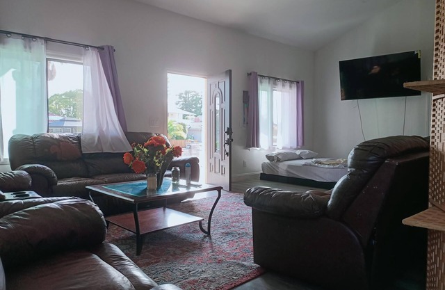 2-bedroom 2-bathroom small house next to a park
