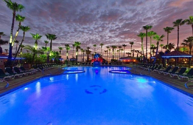 2 Bedroom 2 Bathroom Condo #1107