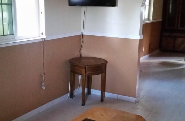 2 Bedroom 2bath cottage