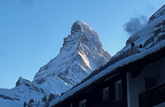 2 bedroom/2bathroom apt close to village with stunning view of the Matterhorn