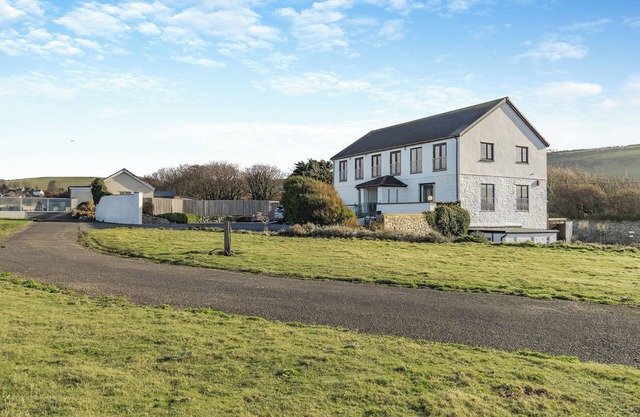 2 bedroom accommodation in Llanon Aberystwyth