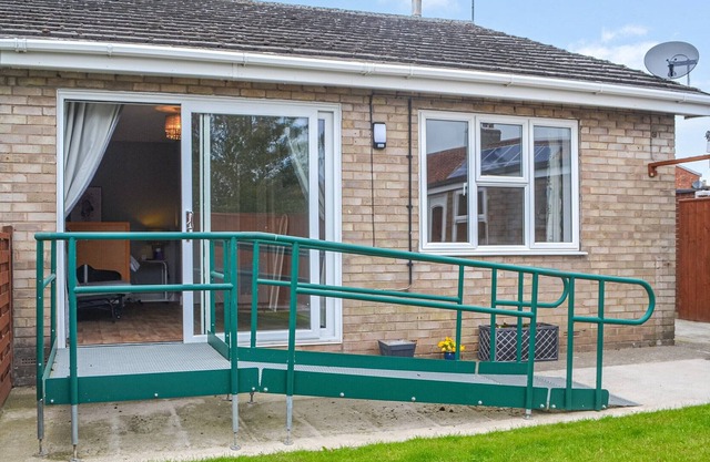 2 bedroom accommodation in Hutton Cranswick