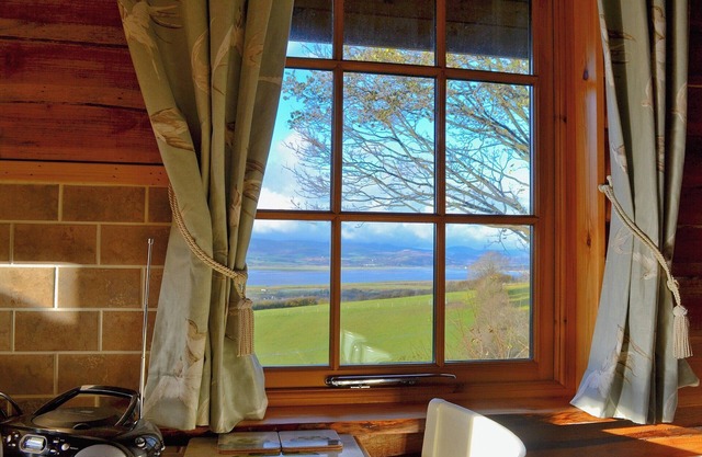 2 bedroom accommodation in Askam-in-Furness, near Ulverston