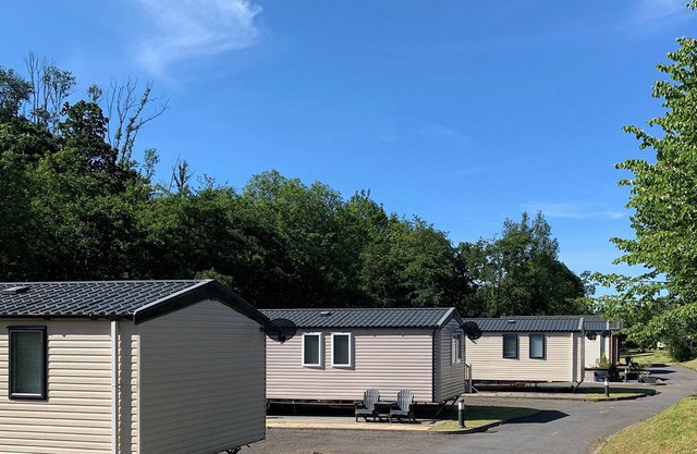 2 bedroom accommodation in Carmarthenshire