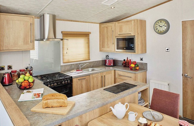 2 bedroom accommodation in Cresswell beach