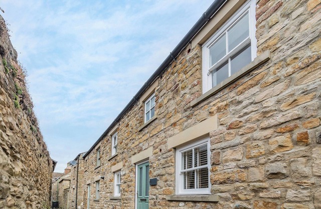2 bedroom accommodation in Barnard Castle