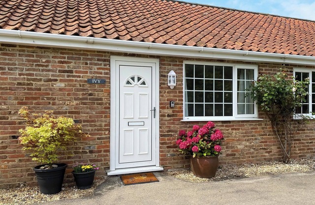 2 bedroom accommodation in Burgh Le Marsh