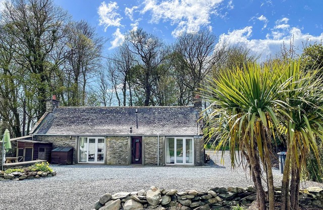 2 bedroom accommodation in Glasserton, near Whithorn