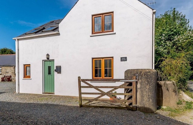 2 bedroom accommodation in Castle Morris, near Fishguard