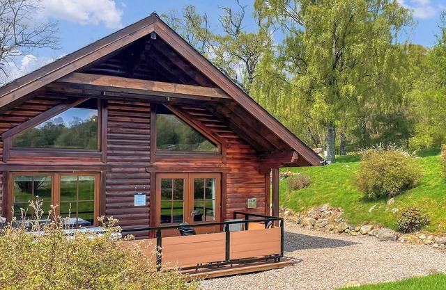 2 bedroom accommodation in Nr Kirriemuir