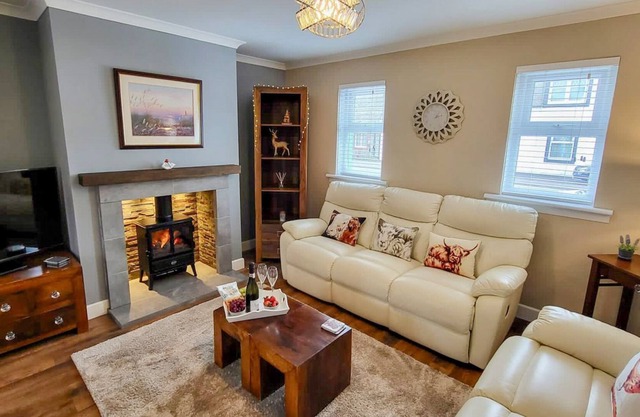 2 bedroom accommodation in Kirkmicheal, near Straiton