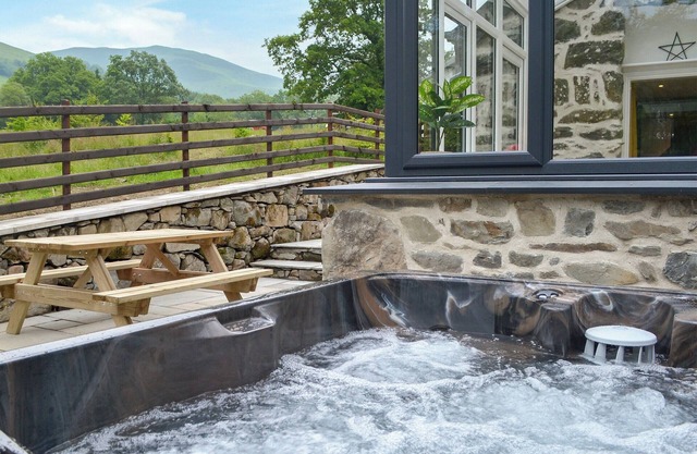 2 bedroom accommodation in Cwm-Cewydd, near Machynlleth