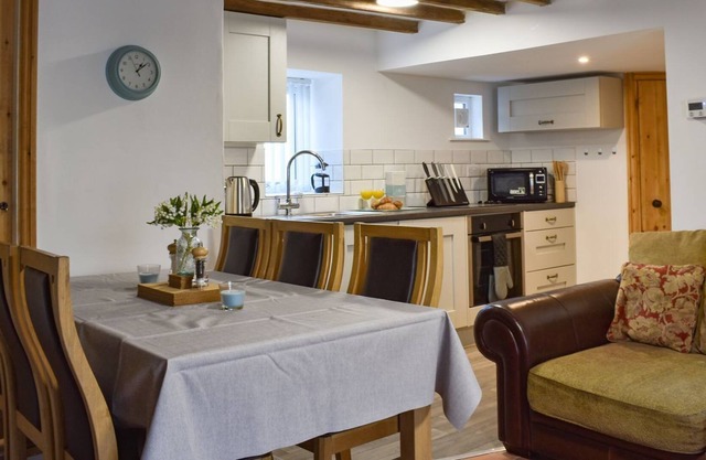 2 bedroom accommodation in Aberdesach