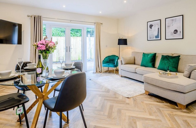 2 bedroom accommodation in Coltishall